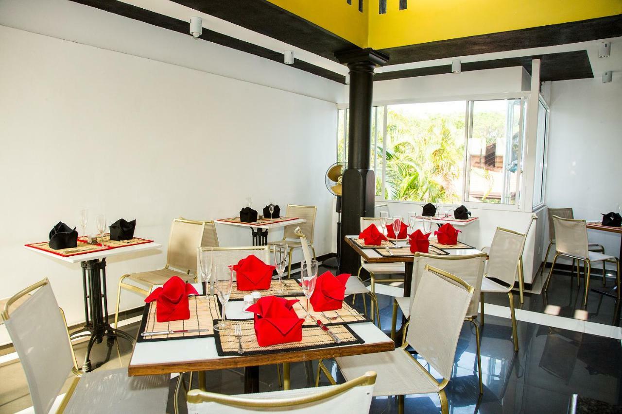 ネゴンボ Suriya Arana Bed & Breakfast エクステリア 写真